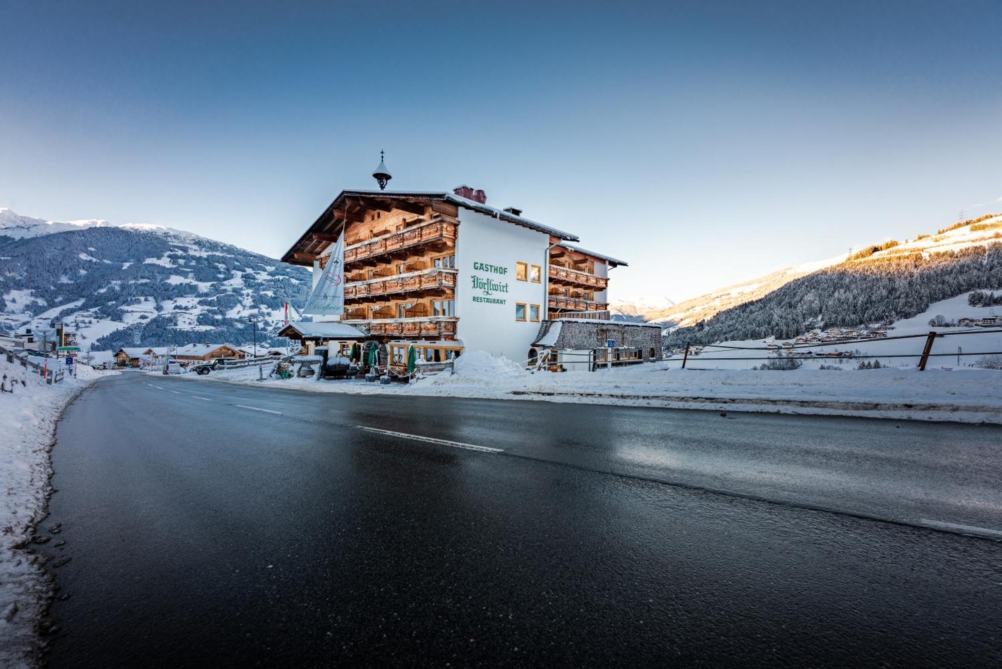 Alpen Wohlfuehlhotel Doerflwirt Hainzenberg Luaran gambar