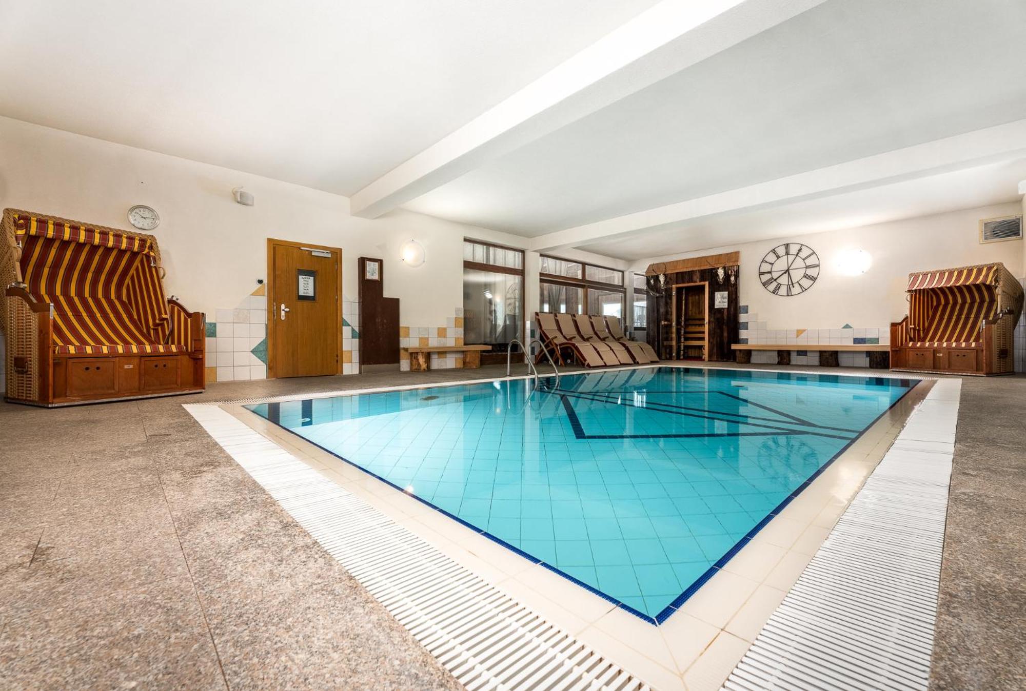 Alpen Wohlfuehlhotel Doerflwirt Hainzenberg Luaran gambar