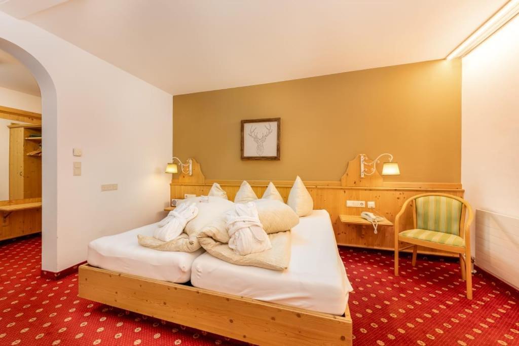 Alpen Wohlfuehlhotel Doerflwirt Hainzenberg Luaran gambar