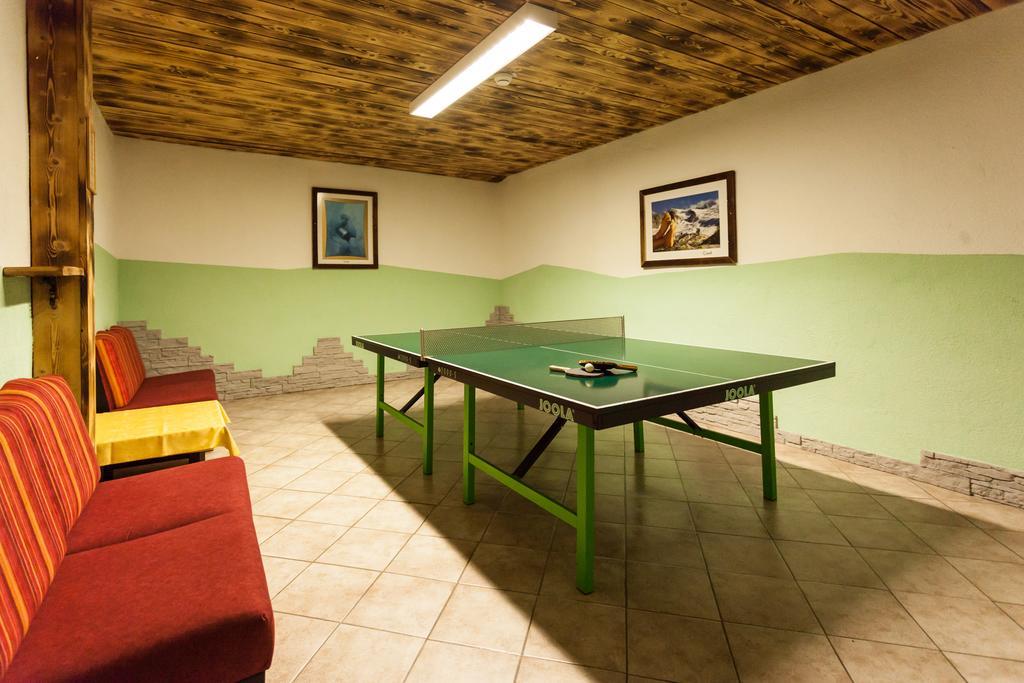 Alpen Wohlfuehlhotel Doerflwirt Hainzenberg Luaran gambar